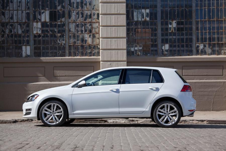  Volkswagen Golf TDI 5-Door 2015 года  (US) (фото 3 из 10)